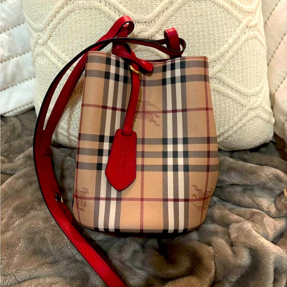 Burberry Lorne Bucket Bag